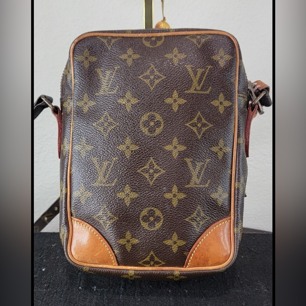 •LOUIS VUITTON• Vintage Monogram Amazone  crossbody bag - Picture 2 of 12